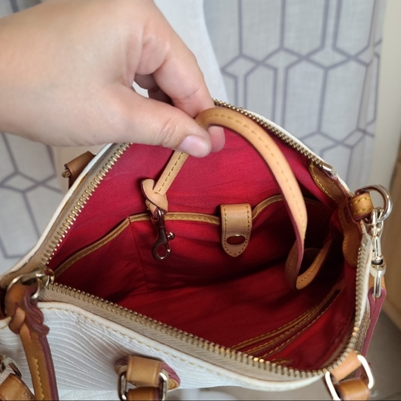 Dooney and Bourke white leather bag - Picture 8 of 14